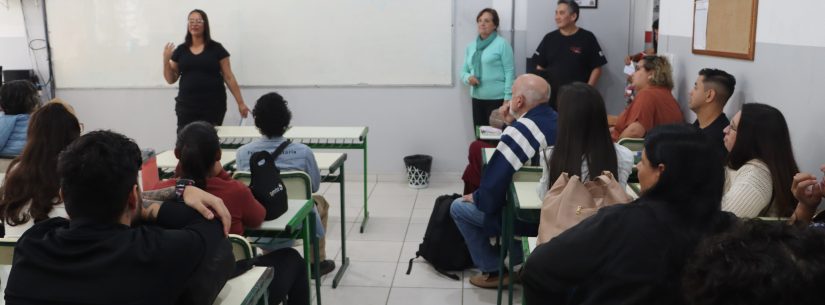 Alunos dos Cursos de Excel e Marketing digital iniciam atividades