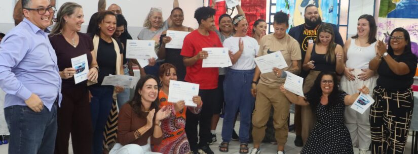 Fundo Social de Caraguatatuba e ETEC formam 1ª turma do Curso sobre utilização de alimentos da Cesta Básica Fundo Social de Caraguatatuba e ETEC formam 1ª turma do Curso sobre utilização de alimentos da Cesta Básica