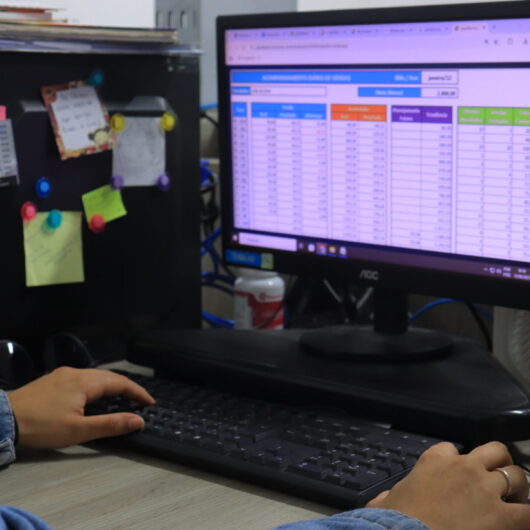 Inscrições Abertas para Cursos Gratuitos de Excel Básico e Marketing Digital em Caraguatatuba