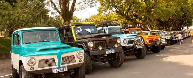 Festival de Foodtruck, Mostra de Veículos Clássicos e Dança Circular movimentam Caraguatatuba no fim de semana
