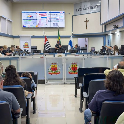 Caraguatatuba apresenta PPA 2026-2029 e LDO 2026 em Audiência Pública