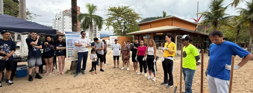 Mutirão “Praia Limpa Caraguá” recolhe mais de 80 quilos de lixo e microlixo na Martim de Sá