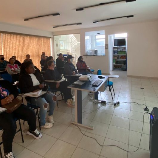 Curso gratuito de Boas Práticas em Manipulação de Alimentos oferece 44 vagas em Caraguatatuba Curso gratuito de Boas Práticas em Manipulação de Alimentos oferece 44 vagas em Caraguatatuba