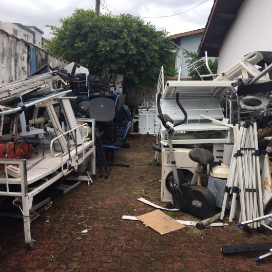 Mais de mil itens e bens inservíveis são retirados de Unidades de Saúde em Caraguatatuba Mais de mil itens e bens inservíveis são retirados de Unidades de Saúde em Caraguatatuba