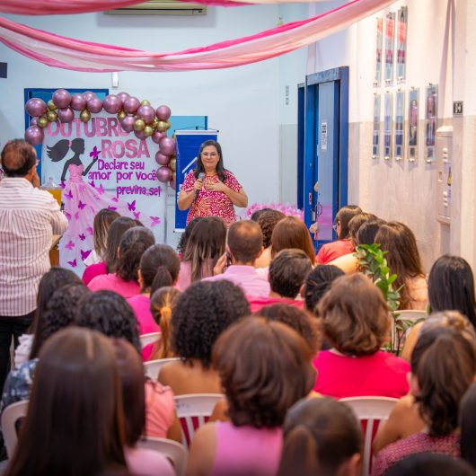 Autoexame e diagnóstico precoce marcam palestra do Outubro Rosa no Paço Municipal de Caraguatatuba Autoexame e diagnóstico precoce marcam palestra do Outubro Rosa no Paço Municipal de Caraguatatuba