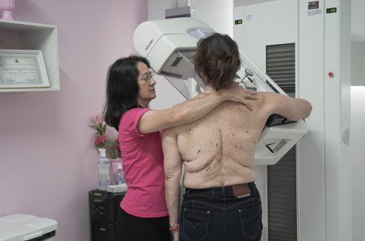Caraguatatuba recebe mutirão da campanha Outubro Rosa neste sábado Caraguatatuba recebe mutirão da campanha Outubro Rosa neste sábado
