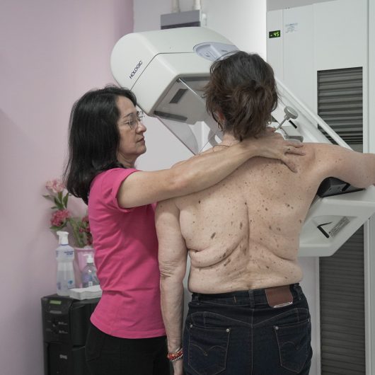 Outubro Rosa promove cuidado integral à saúde da mulher em Caraguatatuba Outubro Rosa promove cuidado integral à saúde da mulher em Caraguatatuba