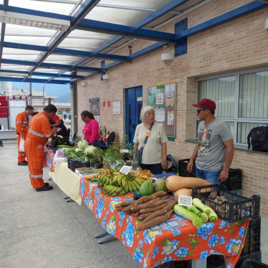 Produtores locais de Caraguatatuba participam da 6ª Feira Agroecológica na Unidade de Tratamento de Gás