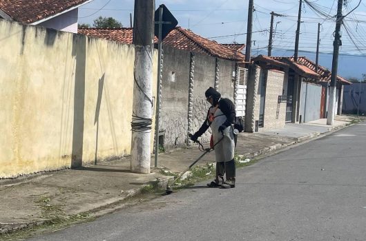 Secretaria de Administração de Caraguatatuba convoca 22 bolsistas do PEAD para reforço na limpeza Secretaria de Administração de Caraguatatuba convoca 22 bolsistas do PEAD para reforço na limpeza