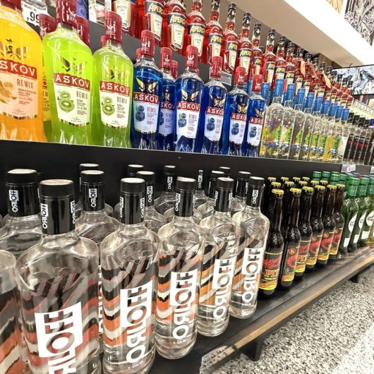 Procon-SP cria canal para denúncias e alerta consumidores sobre bebidas adulteradas Procon-SP cria canal para denúncias e alerta consumidores sobre bebidas adulteradas