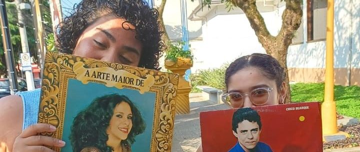 Sarau do vinil e roda de conversa sobre tradição caiçara são atrações do sábado no Museu de Arte e Cultura de Caraguatatuba Sarau do vinil e roda de conversa sobre tradição caiçara são atrações do sábado no Museu de Arte e Cultura de Caraguatatuba