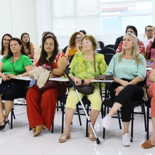 Seminário de Boas Práticas da Flic 2025 aborda incentivo à leitura no ensino fundamental na era digital Seminário de Boas Práticas da Flic 2025 aborda incentivo à leitura no ensino fundamental na era digital