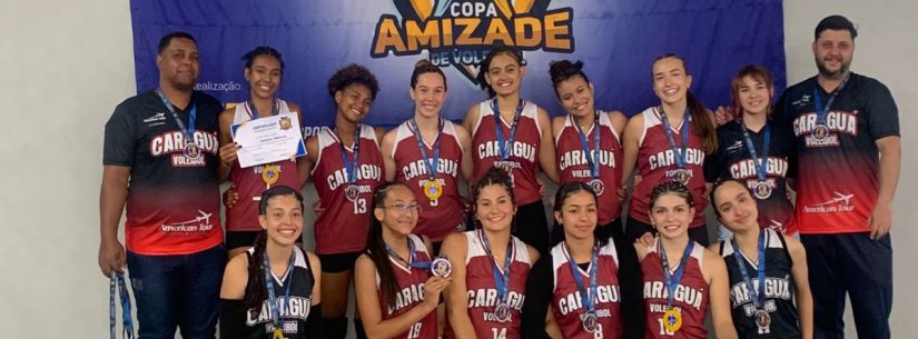 Voleibol feminino sub-17 de Caraguatatuba conquista título invicto na Copa Amizade