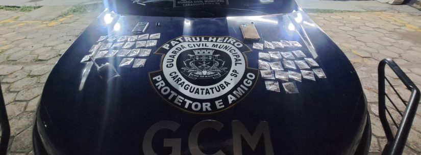 Casal é preso com porções de cocaína pela Guarda Civil de Caraguatatuba