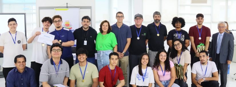 Hackathon premia soluções tecnológicas para Rede Municipal de Ensino em Caraguatatuba