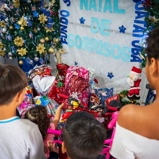 Fundo Social realiza festa para entrega dos presentes às crianças que participaram da Campanha “Natal de Sorrisos”