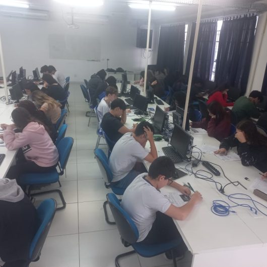 EMEF Antônio de Freitas Avelar conquista 81 medalhas na ‘Olimpíada do Oceano O2’