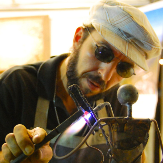 Mestre artesão Jupyra deixa legado cultural em Caraguatatuba