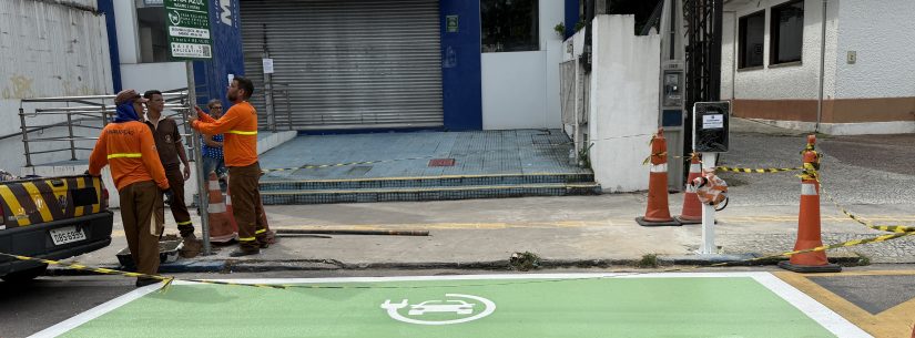 Caraguatatuba implanta vagas exclusivas para veículos elétricos na Zona Azul