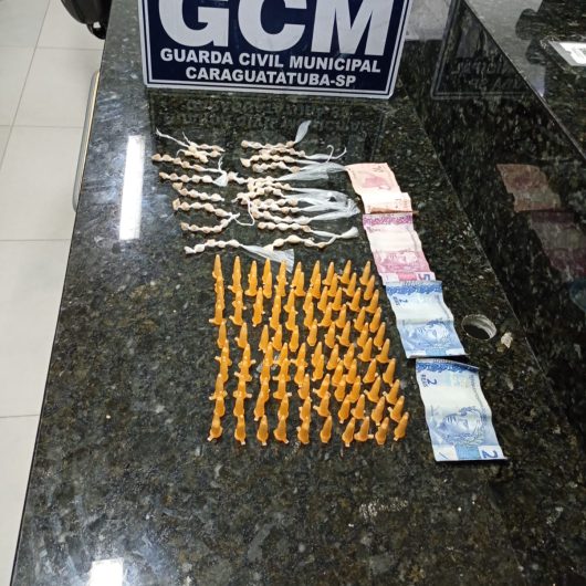 Homem é preso em flagrante por tráfico de drogas no bairro Tarumã em Caraguatatuba