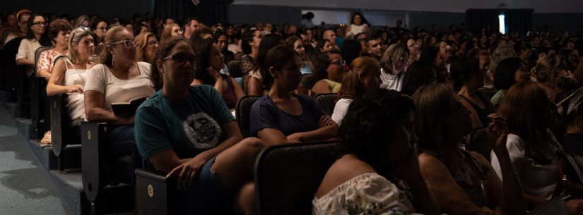 ‘Encontro de Acolhida’ marca preparação da rede municipal para ano letivo de 2026 em Caraguatatuba