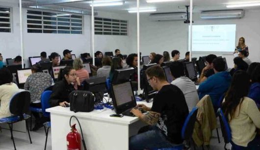 Estão abertas inscrições para vestibular da Univesp Polo Caraguatatuba