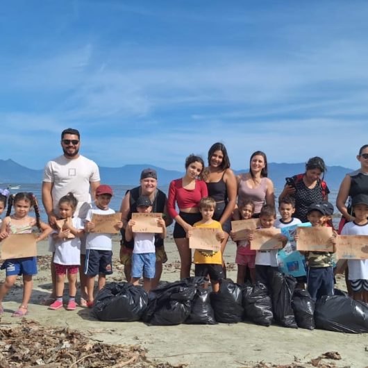 Projeto pedagógico leva crianças da rede municipal a explorar identidade de Caraguatatuba