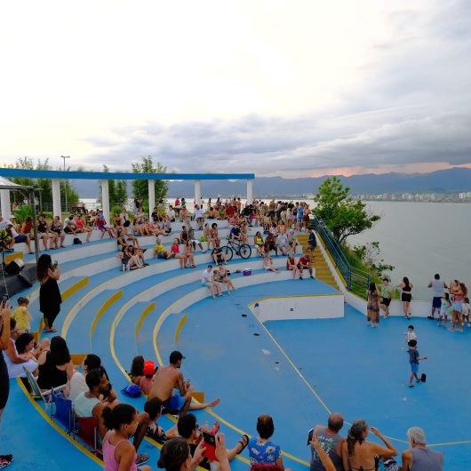 Projeto Verão em Caraguatatuba encerra neste domingo com diversas atrações culturais