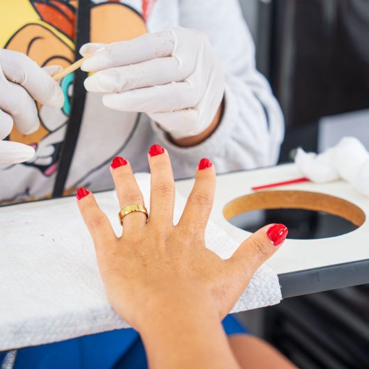 Fundo Social oferece curso gratuito de manicure e pedicure