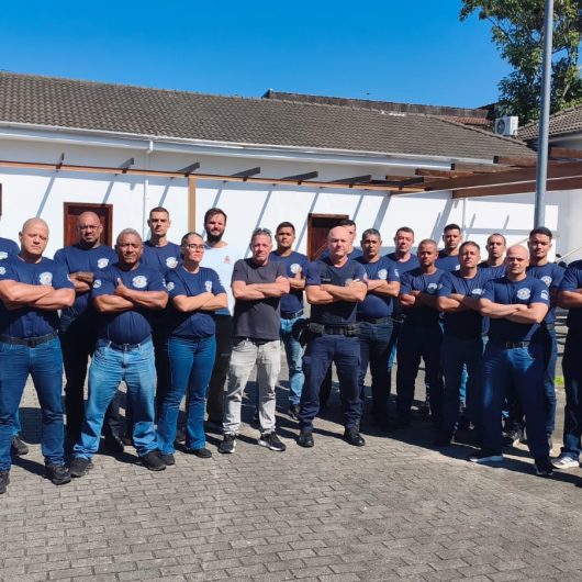 Centro de Controle de Zoonozes fornece orientações sobre saúde pública e manejo de animais em Caraguatatuba