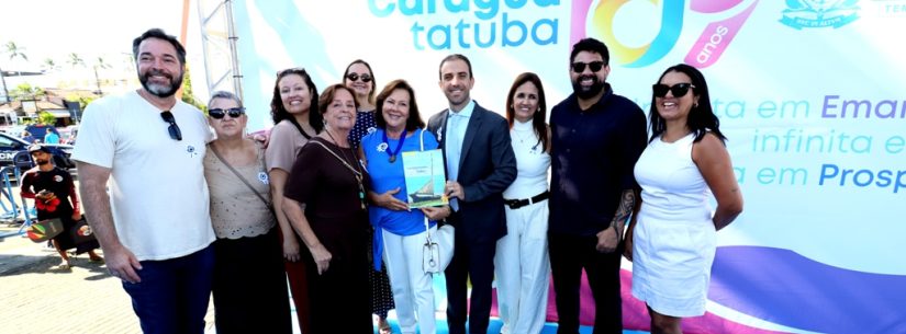 Caraguatatuba lança livro didático para fortalecer identidade e pertencimento entre estudantes