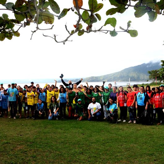 05_26- Limpeza de Praia Palmeiras Foto Luís Gava(PMC) (12)