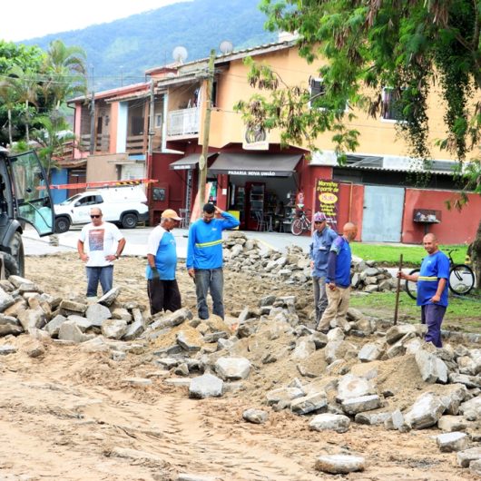 Prefeitura de Caraguatatuba retoma recapeamento de trecho da Avenida Garça no Jardim Gaivotas na próxima segunda-feira