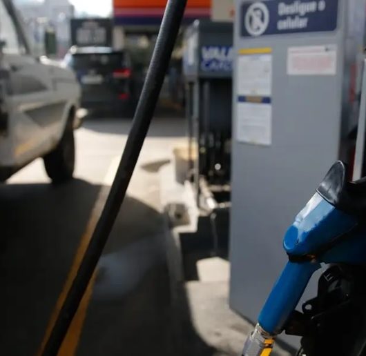 Procon de Caraguatatuba notifica dois postos por aumento injustificável de combustíveis