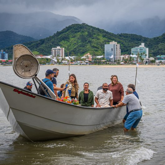 27º Barcos ao Mar celebra cultura caiçara e reúne comunidade pesqueira no Camaroeiro