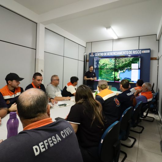 06_23- Curso de Meteorologia Defesa Civil-Foto Luís Gava(PMC) (1)