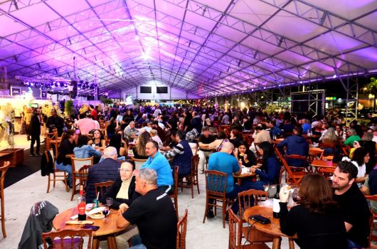 8º Jazz & Vinhos reúne shows nacionais, talentos locais e experiências gastronômicas em Caraguatatuba