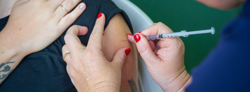 Caraguatatuba promove vacinação contra influenza no Centro da cidade até sexta-feira