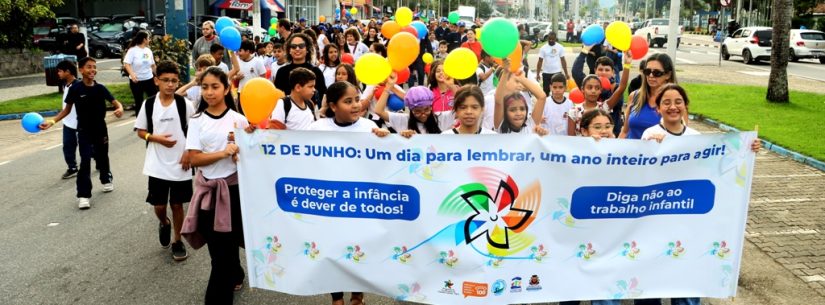 Caraguatatuba promove caminhada de conscientização e reforça combate ao trabalho infantil
