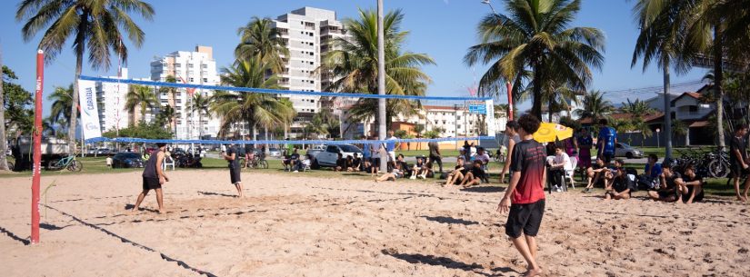 Festival de Vôlei de Praia reúne 24 equipes e abre programação do Caraguá Agita Esportes