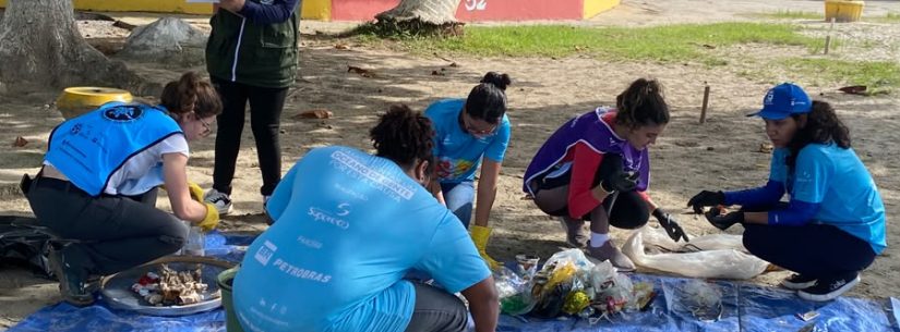Ação de limpeza na Praia do Porto Novo recolhe mais de 500 resíduos durante mutirão ambiental