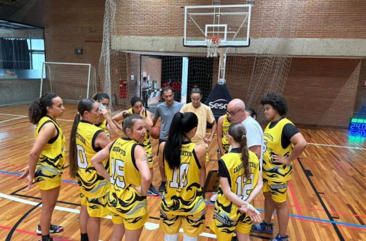 Atletas do Basquete Feminino de Caraguatatuba disputam final da Liga Metropolitana neste domingo