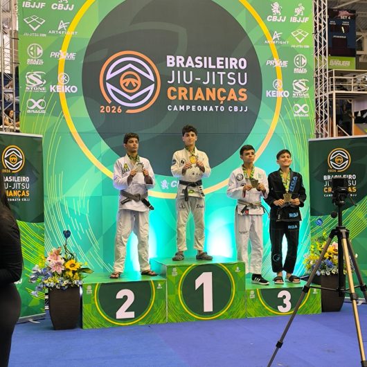 Atletas de Caraguatatuba conquistam medalha de ouro no Campeonato Brasileiro de Jiu-Jítsu