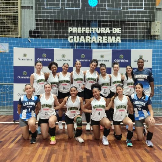 Vôlei feminino Sub-18 de Caraguatatuba estreia com vitória na Copa Regional de Guararema