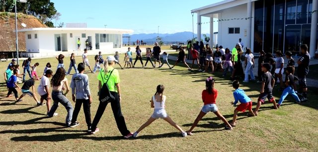 Prefeitura de Caraguatatuba realiza projeto Colônia de Férias Inverno para crianças e adolescentes do Residencial Getuba