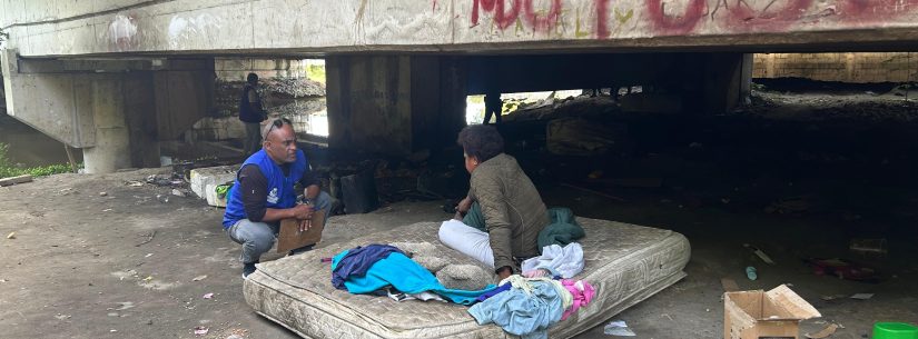 Programa Ruas da Esperança realiza ação integrada de abordagem com 24 pessoas em situação de rua em Caraguatatuba