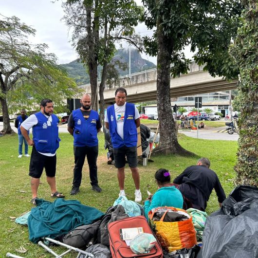 Ruas da Esperança promove nova ação integrada de acolhimento e ordenamento urbano em Caraguatatuba