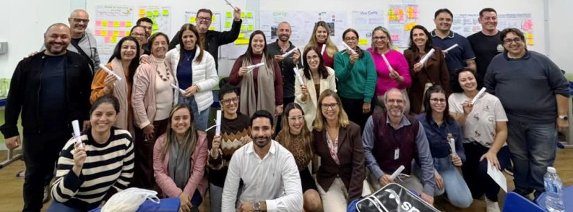 Líderes no serviço público de Caraguatatuba concluem treinamento Conexão Liderança