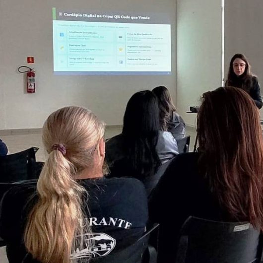 Encerramento da Trilha Formativa para Caraguá A Gosto aborda importância do cardápio para gerar lucro