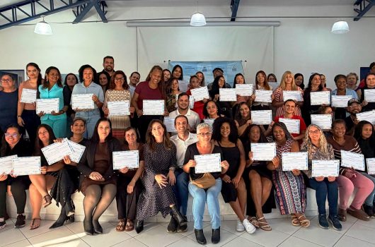Fundo Social reúne mais de 100 alunos na formatura dos cursos do semestre no Centro Comunitário Cultural e Social do Morro Do Algodão